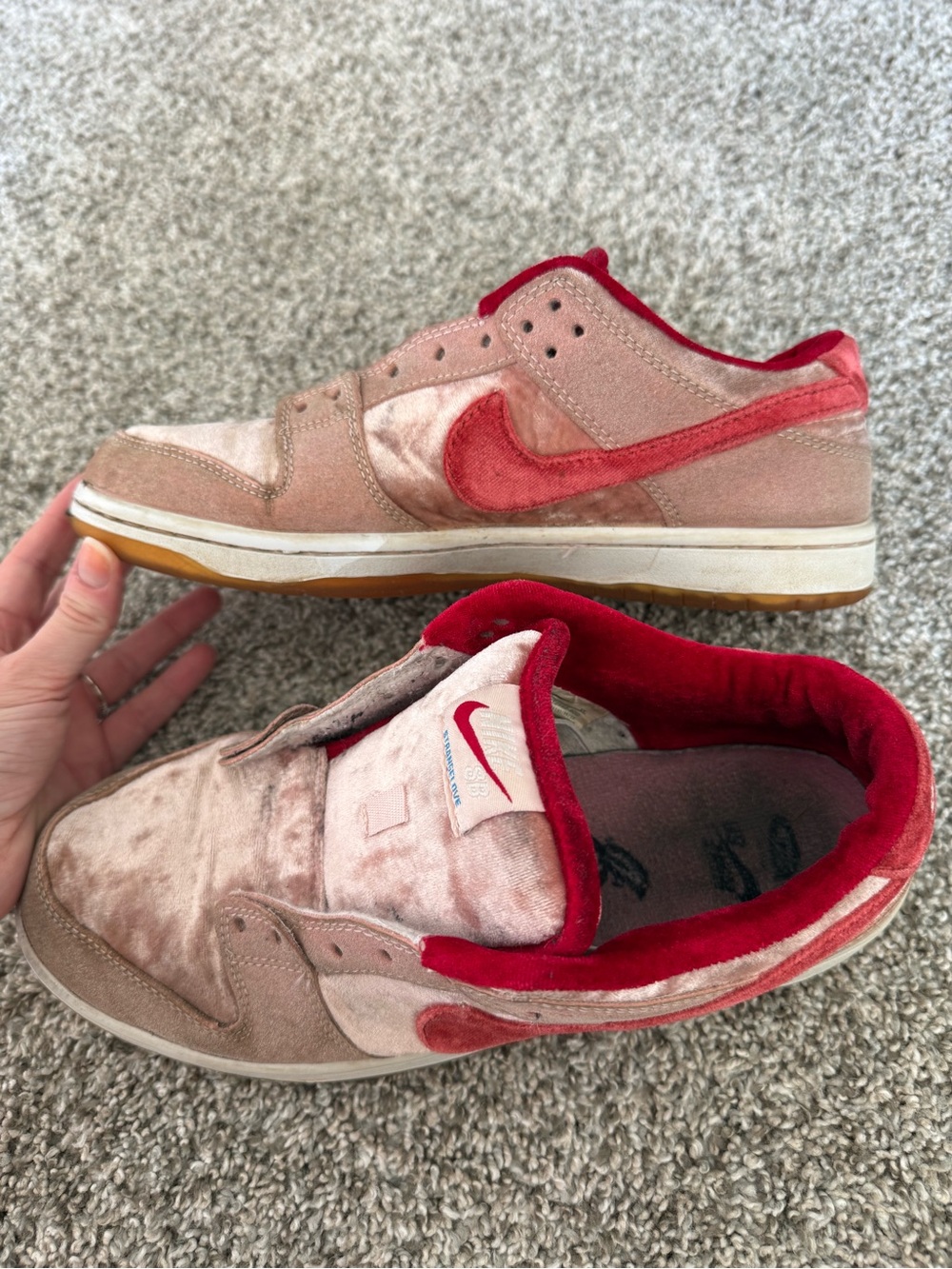 Nike SB Dunk Strangelove Low Top Skateboarding Shoes Beige/Red/Pink Velvet/Suede